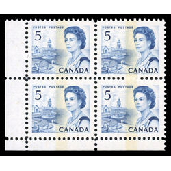 canada stamp 458p ii queen elizabeth ii fishing village 5 1967 CB LL
