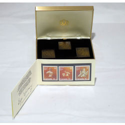 souvenir collection of 1976 with bronze replica of the stamps b7 9