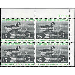 us stamp rw hunting permit rw43 family of canada geese 5 1976 PB